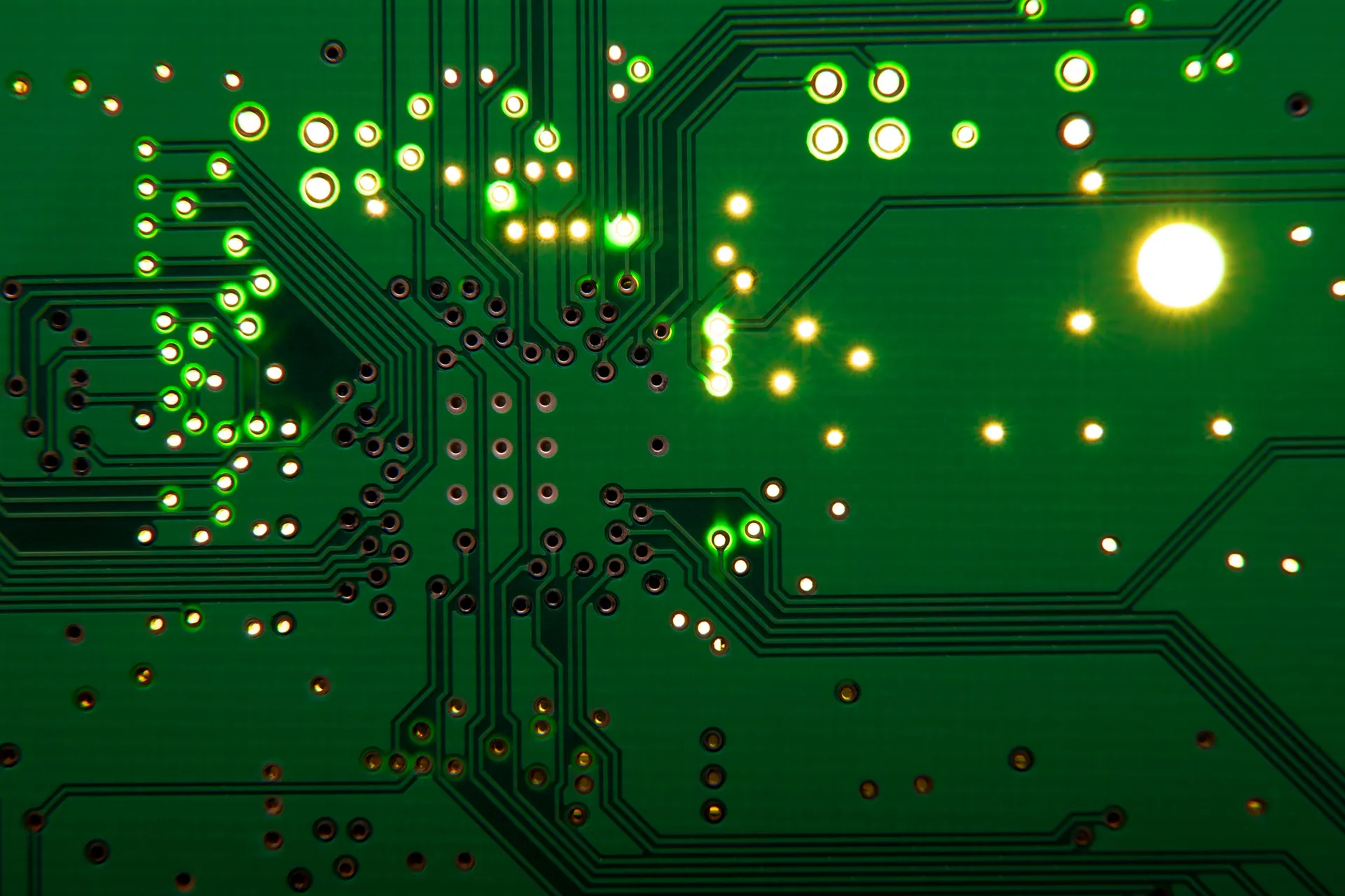 半導体不足の3つの要因と今後の展望