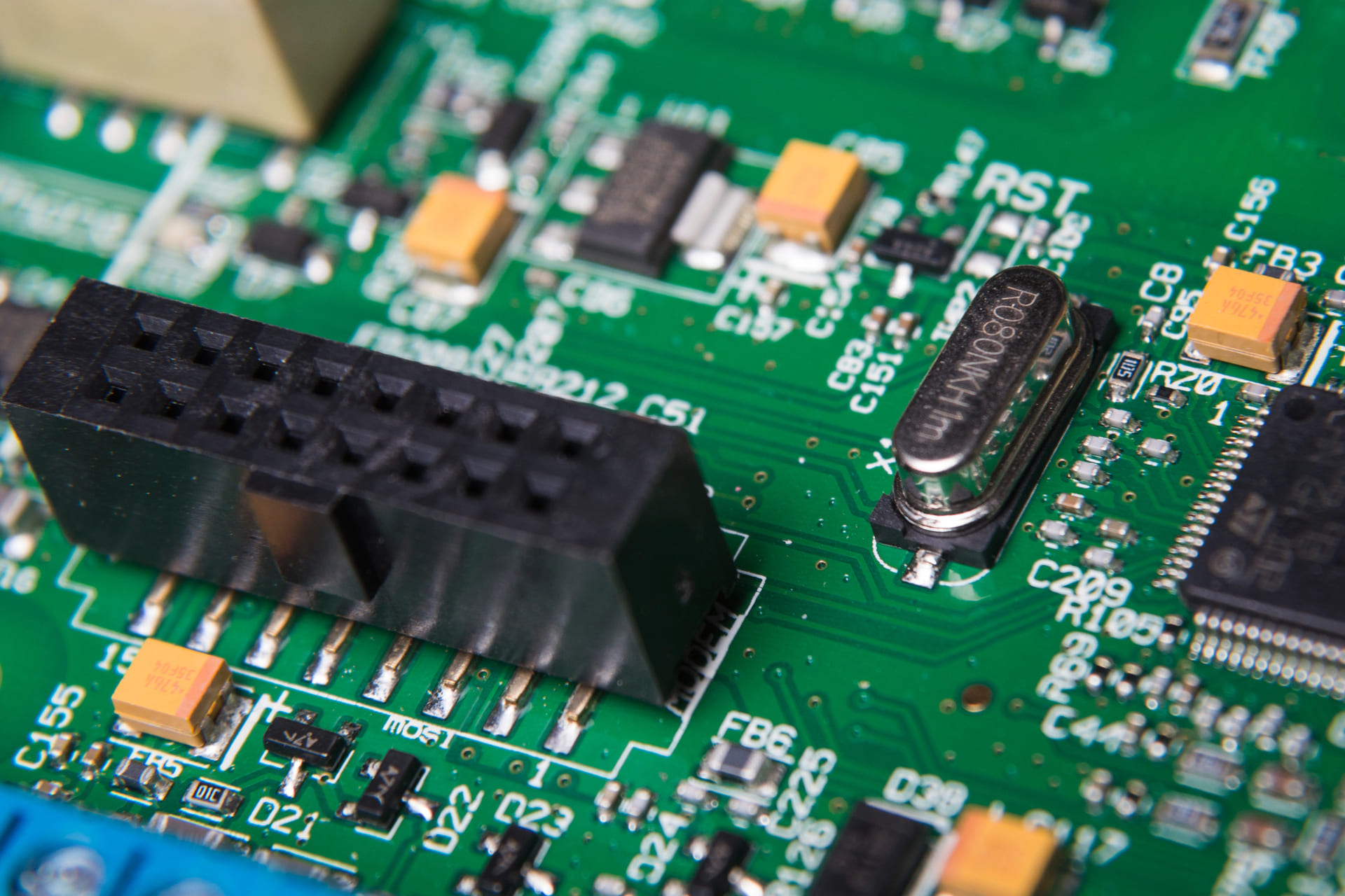半導体製造のキホン!設計から後工程までの流れ